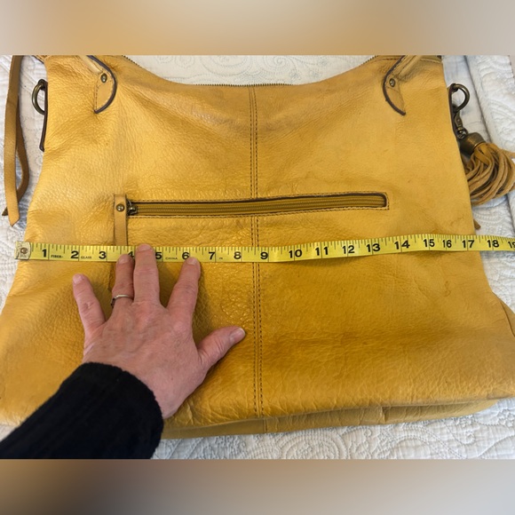 Well loved Lucky Brand 100% leather boho bag.  Large!  Yellow/distressed - Picture 14 of 15